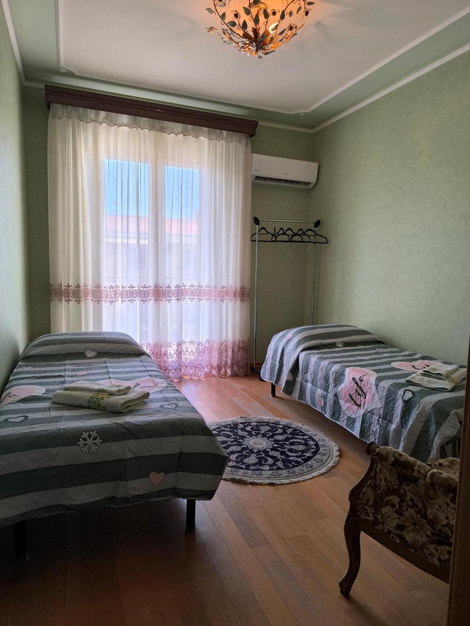 Bed & Breakfast Kalinka Bed & Breakfast Motta Sant' Anastasia Exterior photo